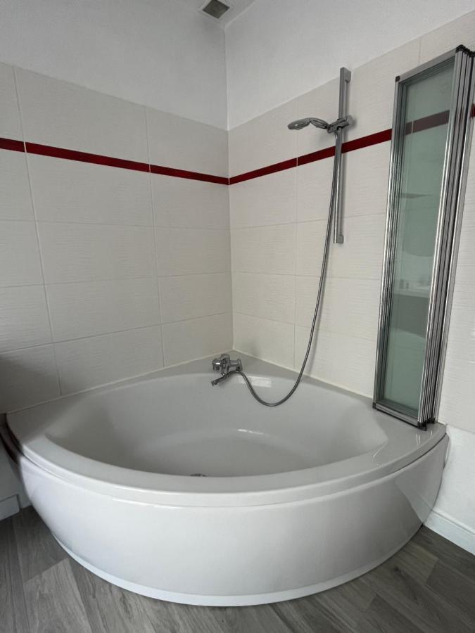 Vivez Au Coeur Historique - St Francois - Grand Appartement Confortable El Havre Exterior foto