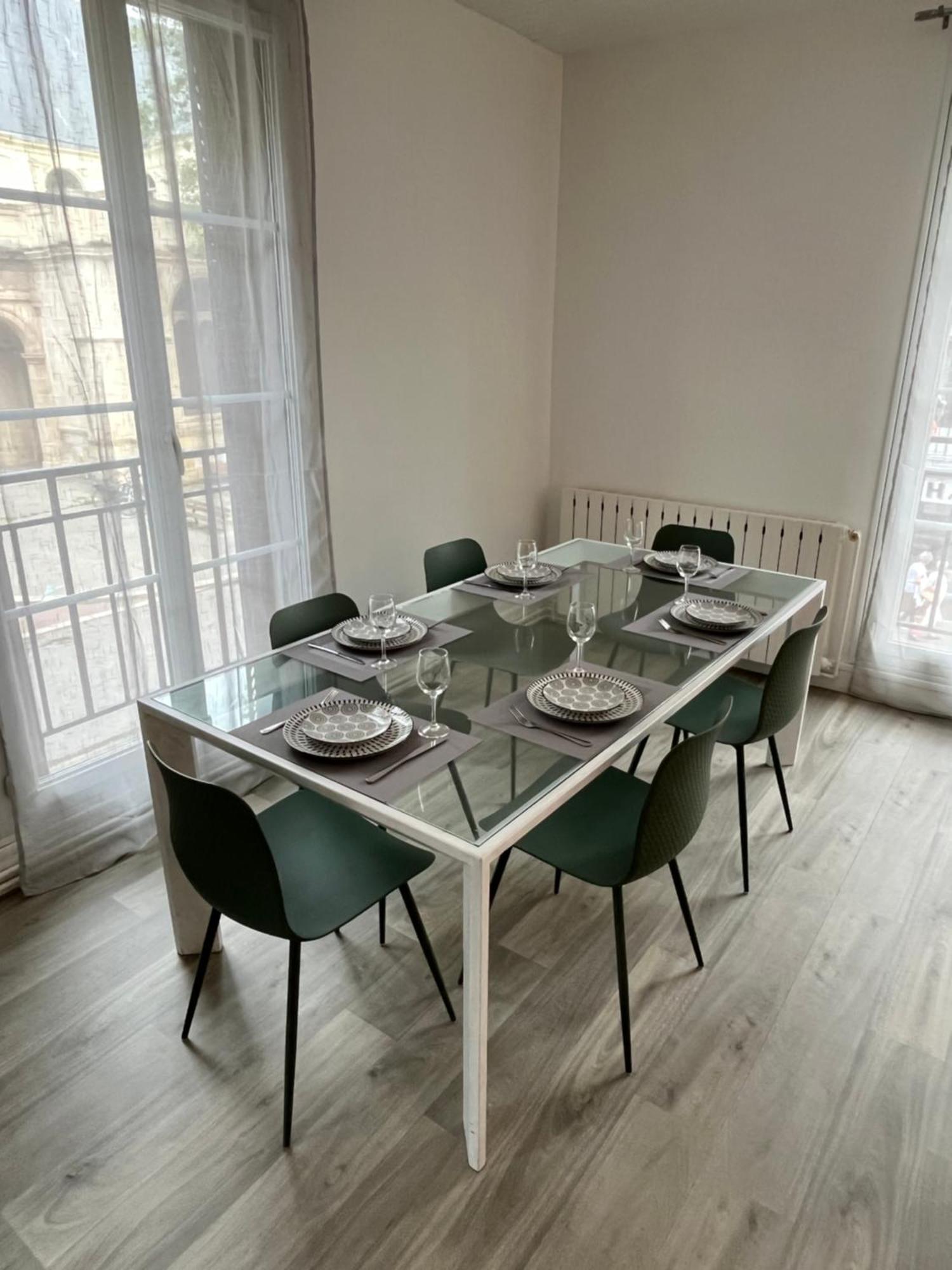 Vivez Au Coeur Historique - St Francois - Grand Appartement Confortable El Havre Exterior foto